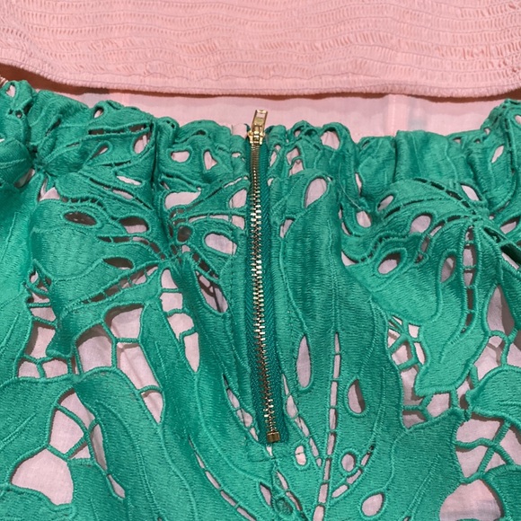 Judith March PALM PARADISE CROCHET PEPLUM TOP - Picture 4 of 10